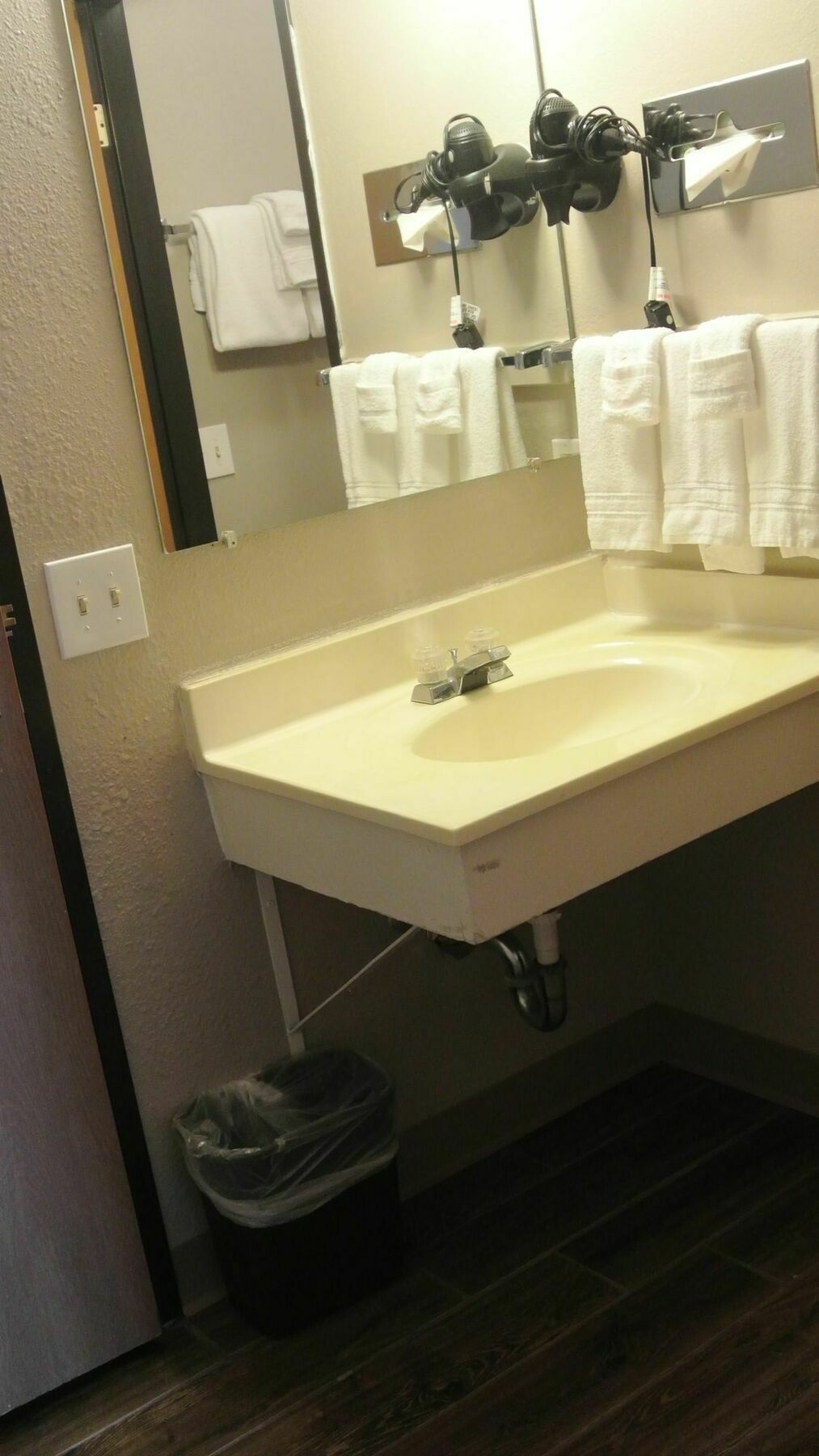 Super 8 By Wyndham Cortez/Mesa Verde Area Luaran gambar